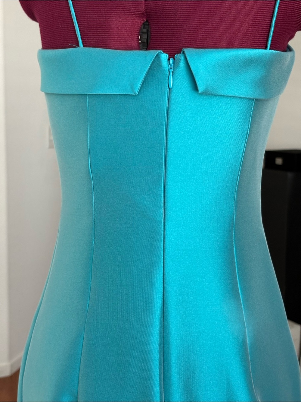 NEW with tags Sachin & Babi Gunaydin Gown SZ 2 Retail $699 - Picture 4 of 10